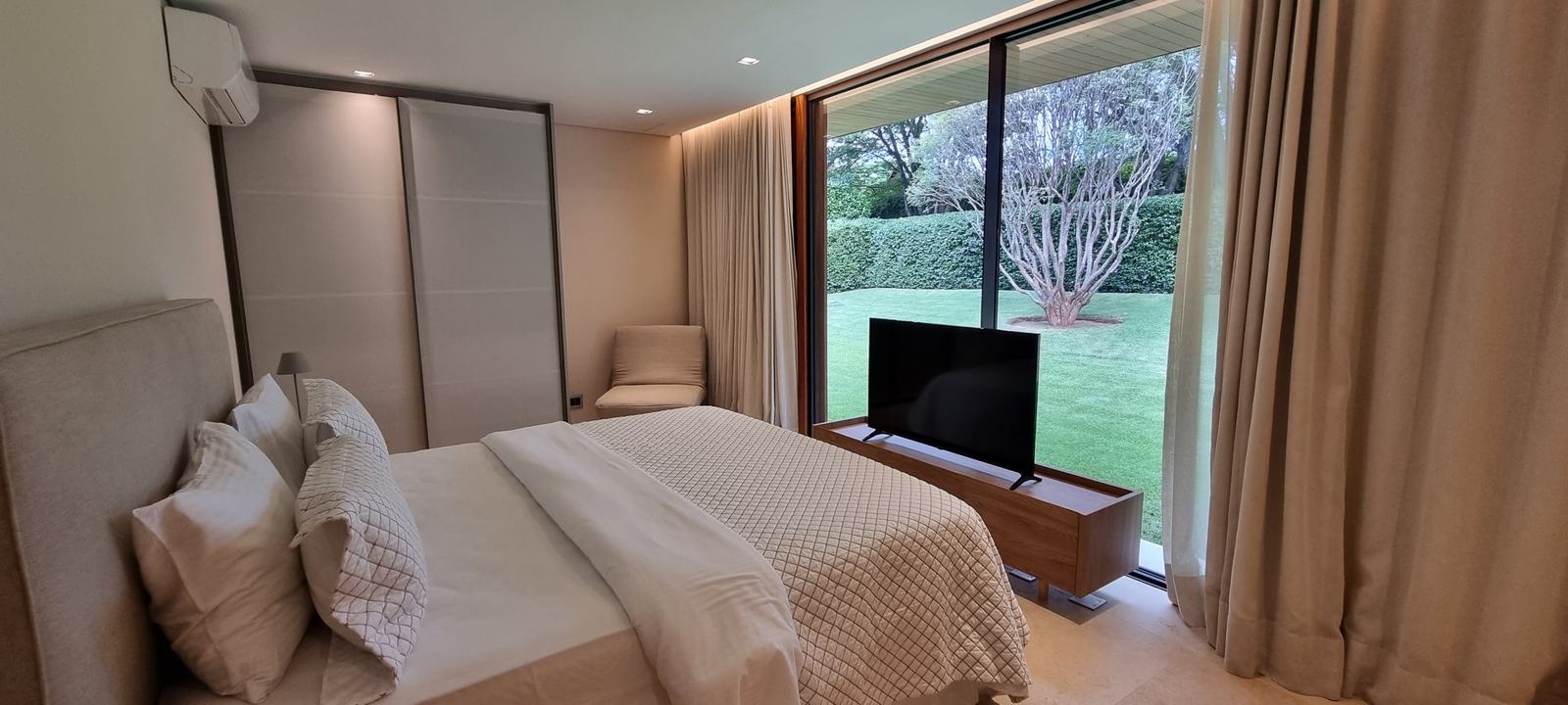 Suíte 5 — Fazenda Boa Vista, Porto Feliz, à venda e para locação, Casa