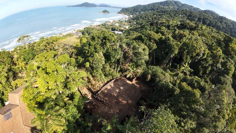 Terreno no Condomínio Iporanga Guarujá — Terreno 415