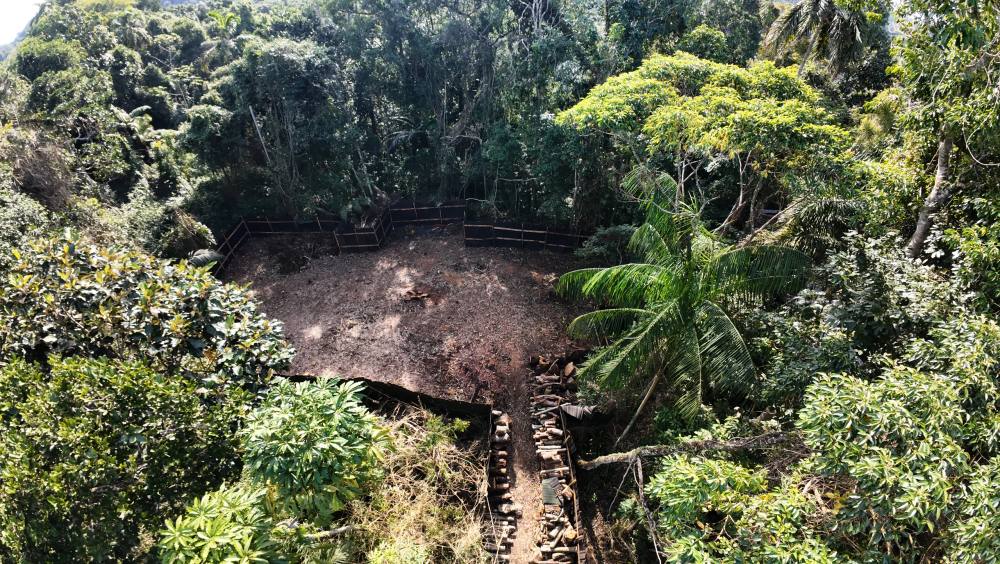 Terreno no Condomínio Iporanga Guarujá — Terreno 415