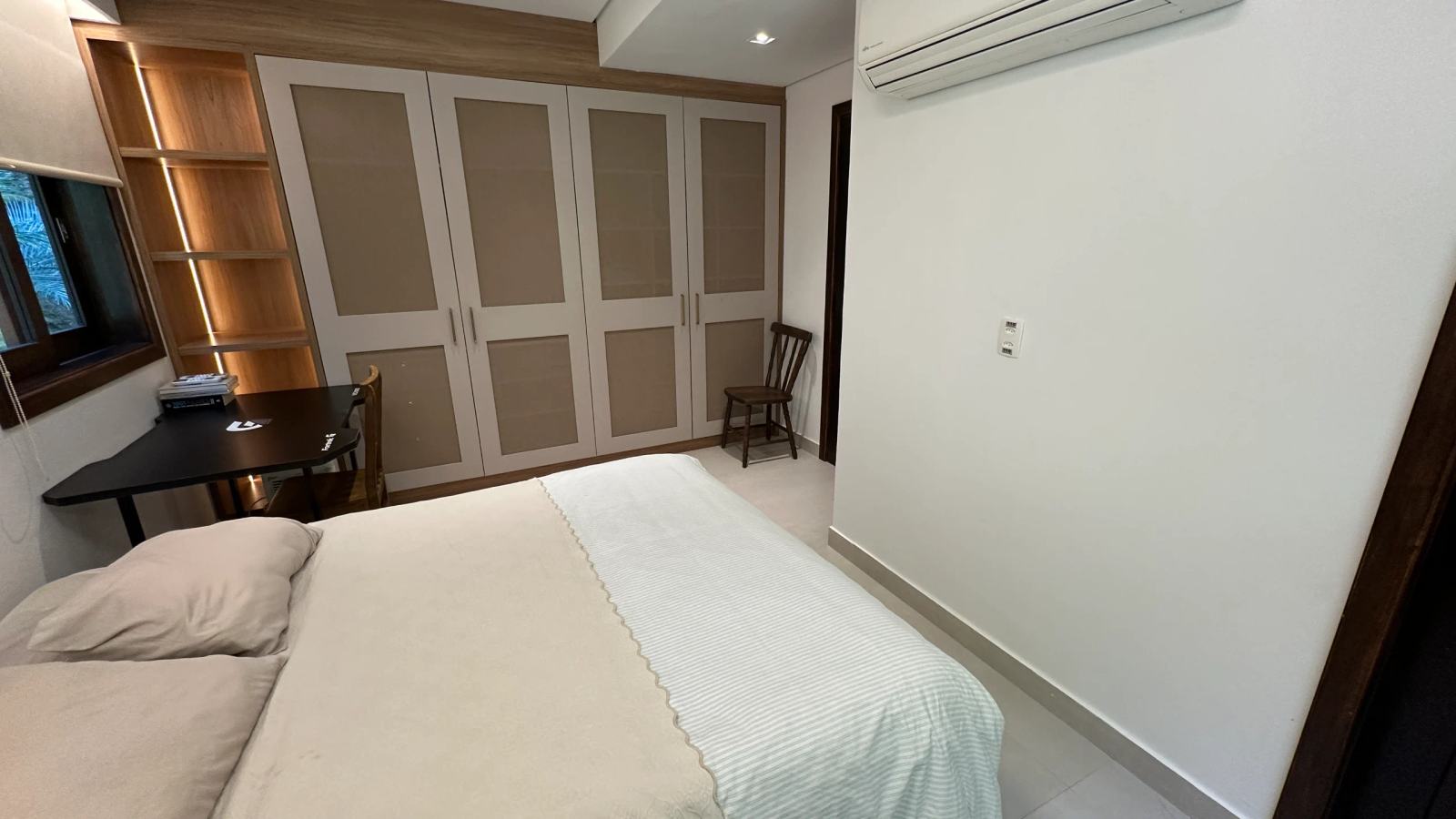 Villa 207 - Aluguel Temporada - Dormitório da Suíte 2 climatizado e confortável  em Tijucopava