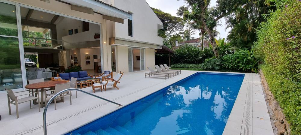 Casa no Condomínio Iporanga Guarujá — Villa 486