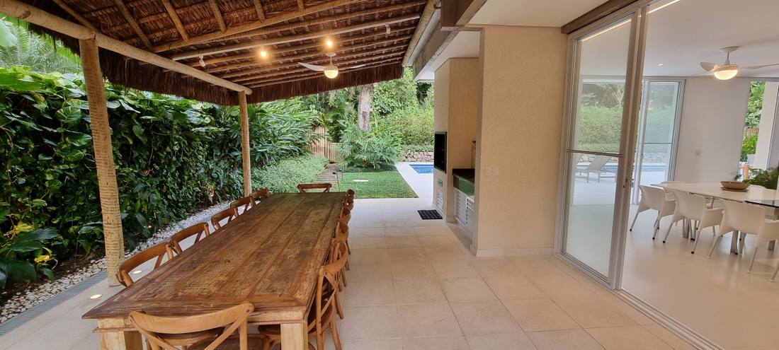 Casa no Condomínio Iporanga Guarujá — Villa 486