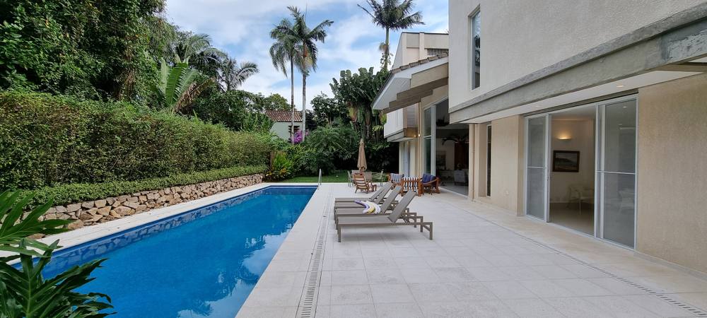 Casa no Condomínio Iporanga Guarujá — Villa 486