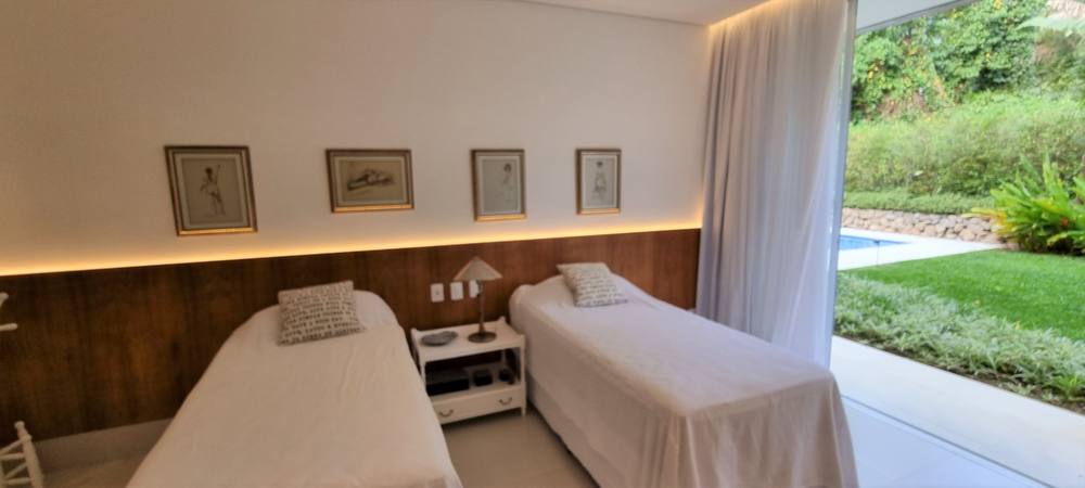 Casa no Condomínio Iporanga Guarujá — Villa 486