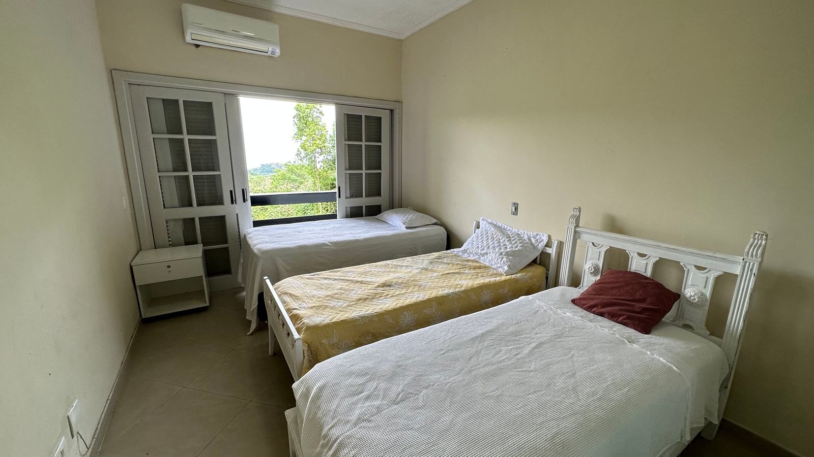 Suíte 8 — São Pedro, Guarujá, à venda, Casa