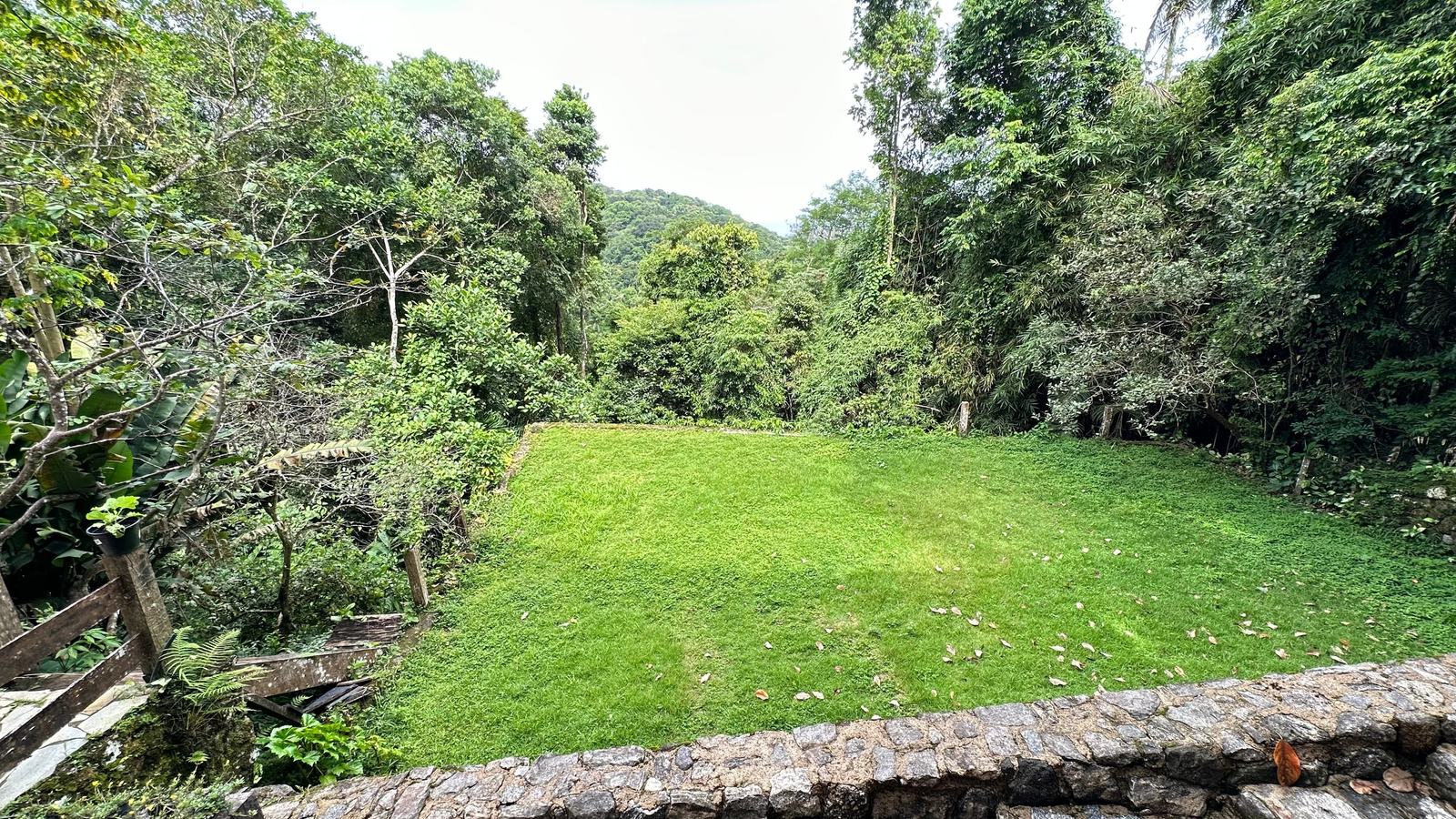 Área externa 3 — São Pedro, Guarujá, à venda, Casa