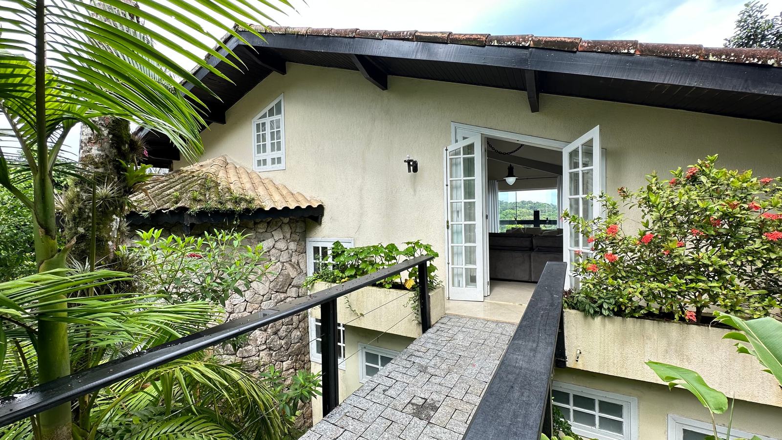 Área externa 10 — São Pedro, Guarujá, à venda, Casa