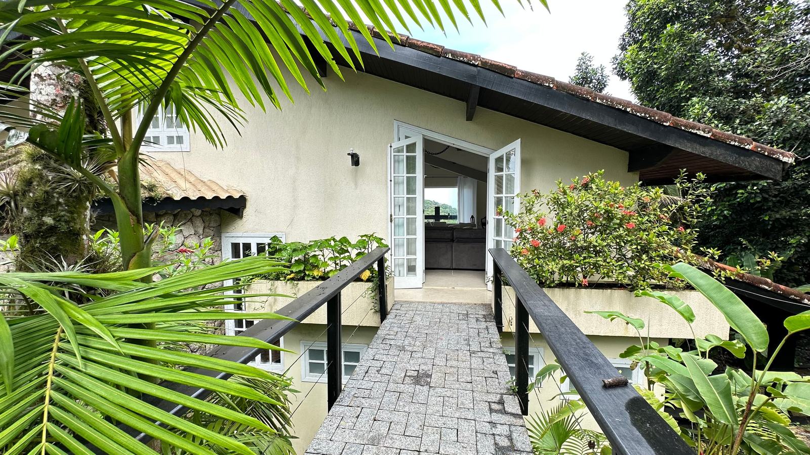 Área externa 12 — São Pedro, Guarujá, à venda, Casa