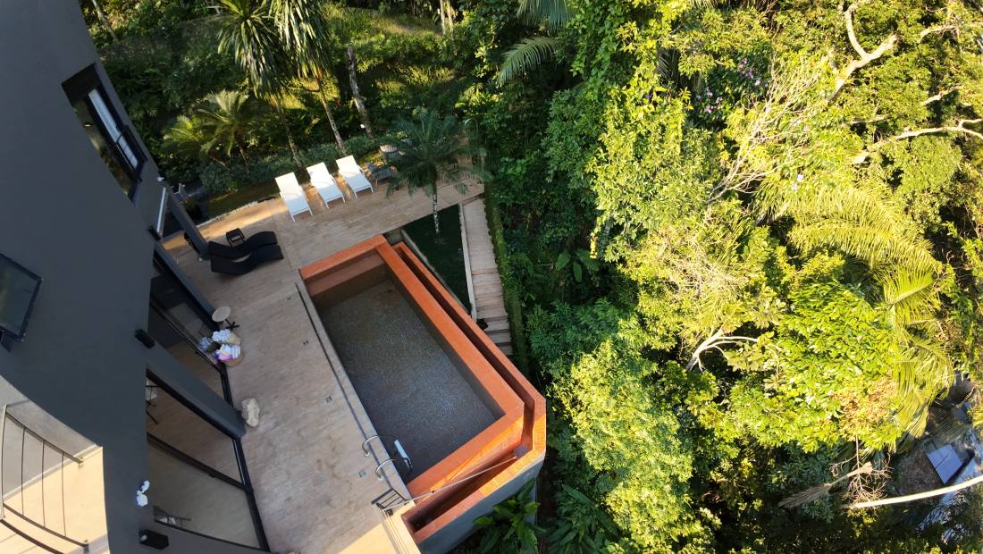 Imóvel no Condomínio Iporanga Guarujá — Villa 407