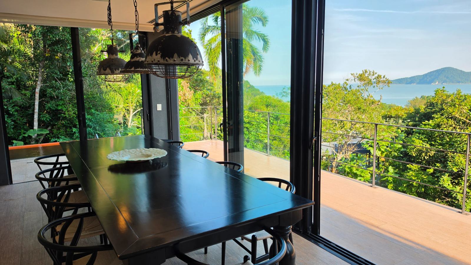 Ambiente interno 2 — Iporanga, Guarujá, à venda e para locação, Casa