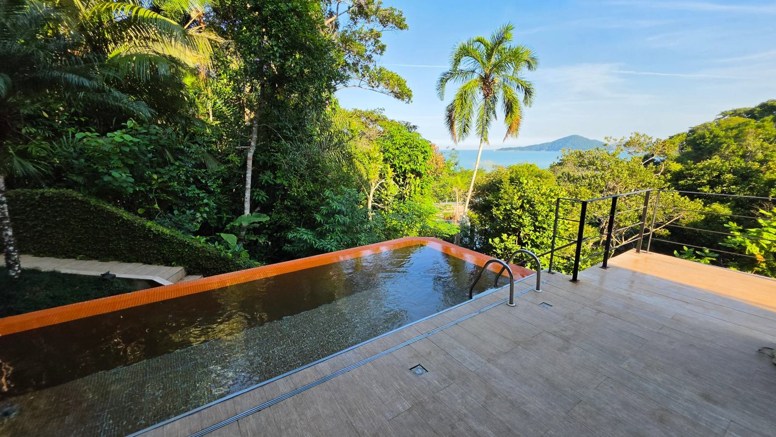Área externa 2 — Iporanga, Guarujá, à venda e para locação, Casa