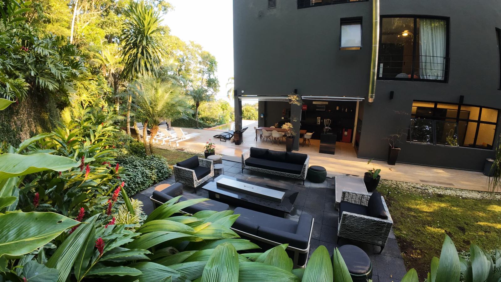 Área externa 19 — Iporanga, Guarujá, à venda e para locação, Casa