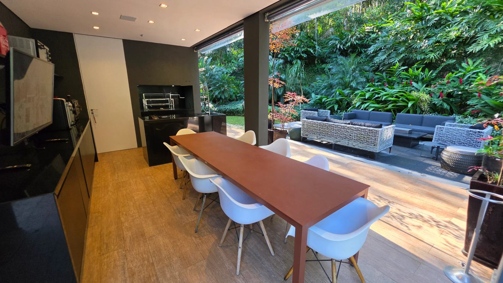 Área externa 13 — Iporanga, Guarujá, à venda e para locação, Casa