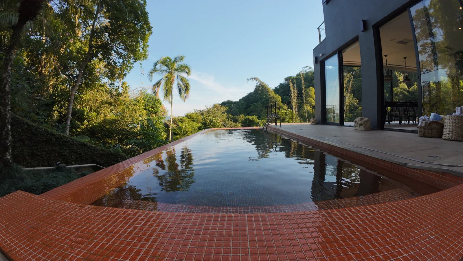 Área externa 7 — Iporanga, Guarujá, à venda e para locação, Casa