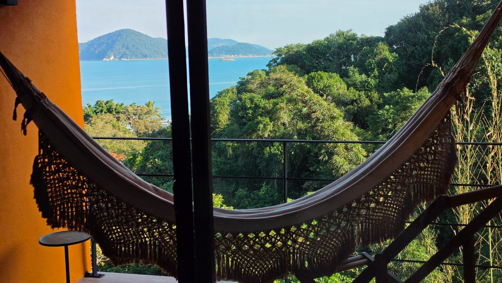 Suíte 18 — Iporanga, Guarujá, à venda e para locação, Casa