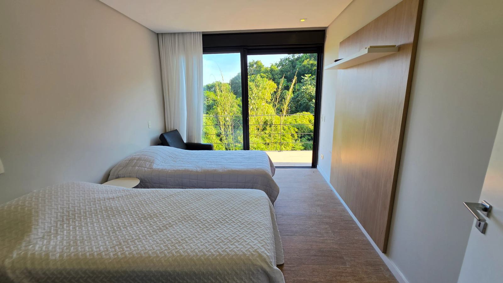 Suíte 6 — Iporanga, Guarujá, à venda e para locação, Casa