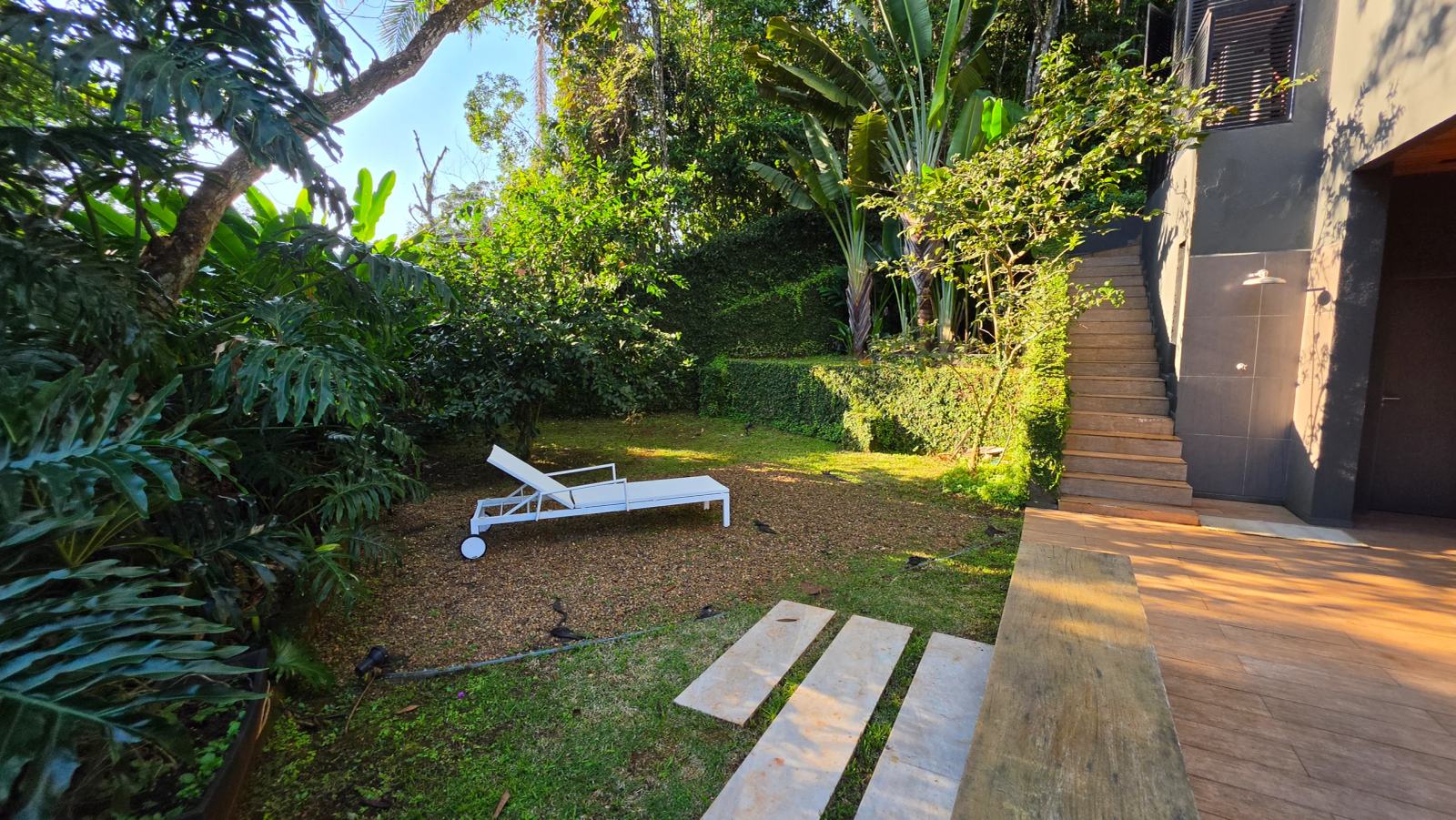 Área de serviço 1 — Iporanga, Guarujá, à venda e para locação, Casa
