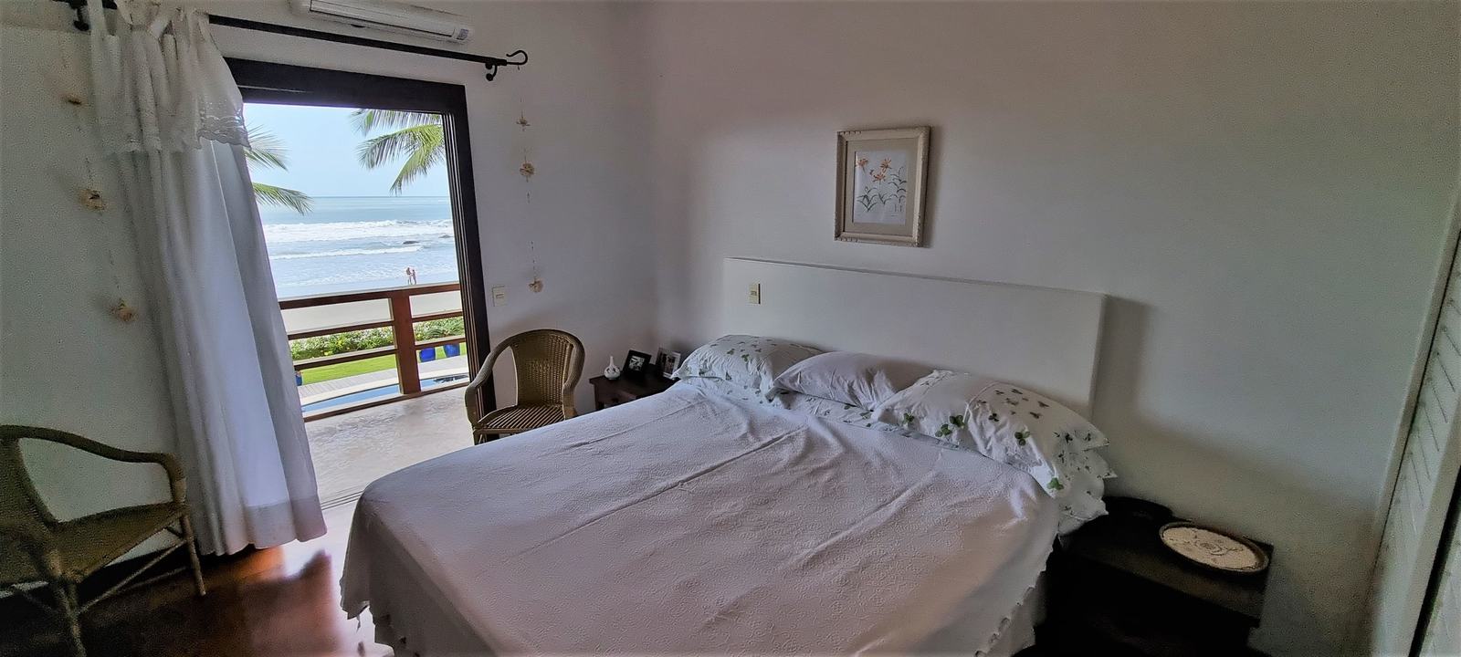 Suites (13)