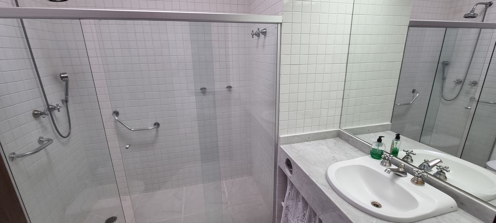 Suites (5)