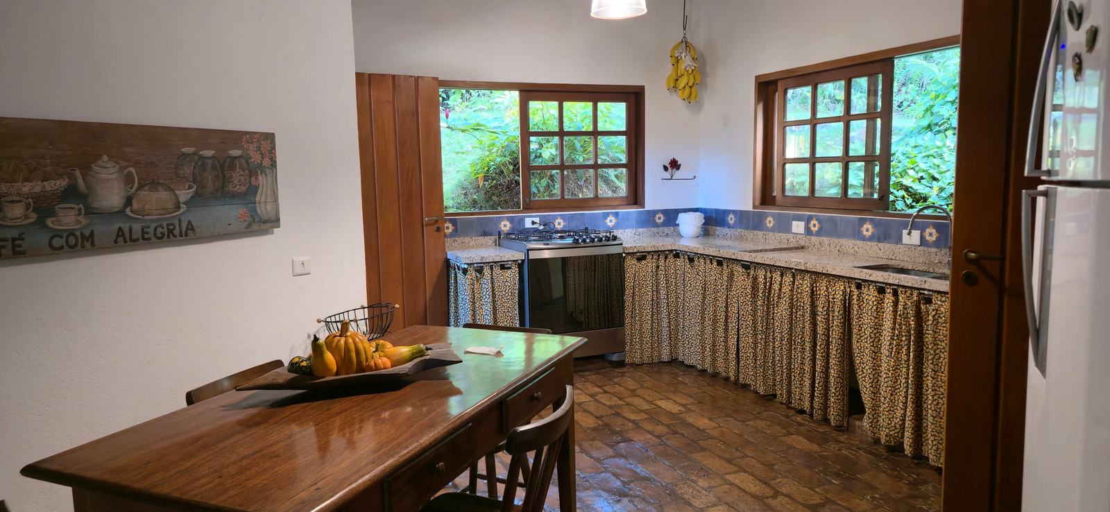 Área de serviço 5 — São Pedro, Guarujá, à venda e para locação, Casa