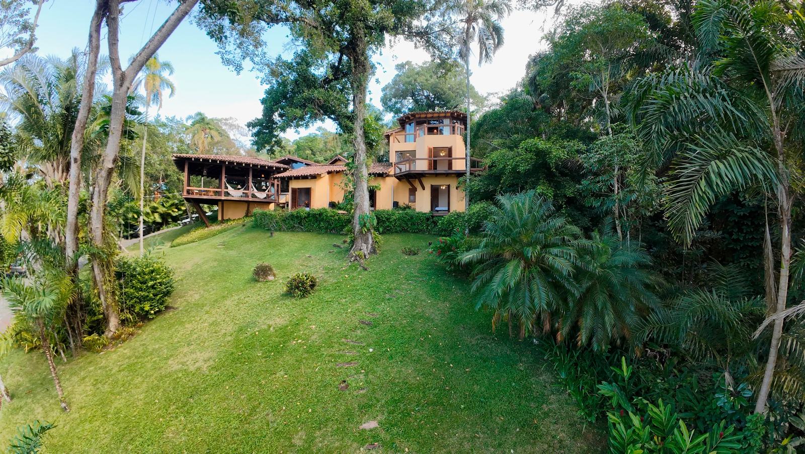 Área externa 3 — São Pedro, Guarujá, à venda e para locação, Casa