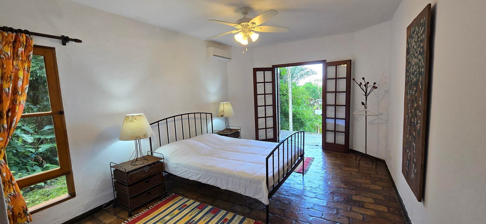 Suíte 9 — São Pedro, Guarujá, à venda e para locação, Casa