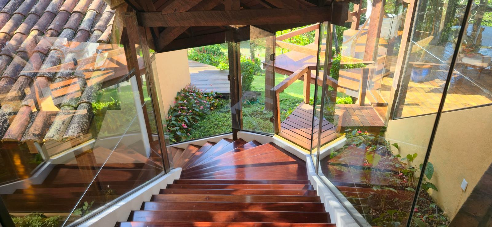 Ambiente interno 24 — São Pedro, Guarujá, à venda e para locação, Casa