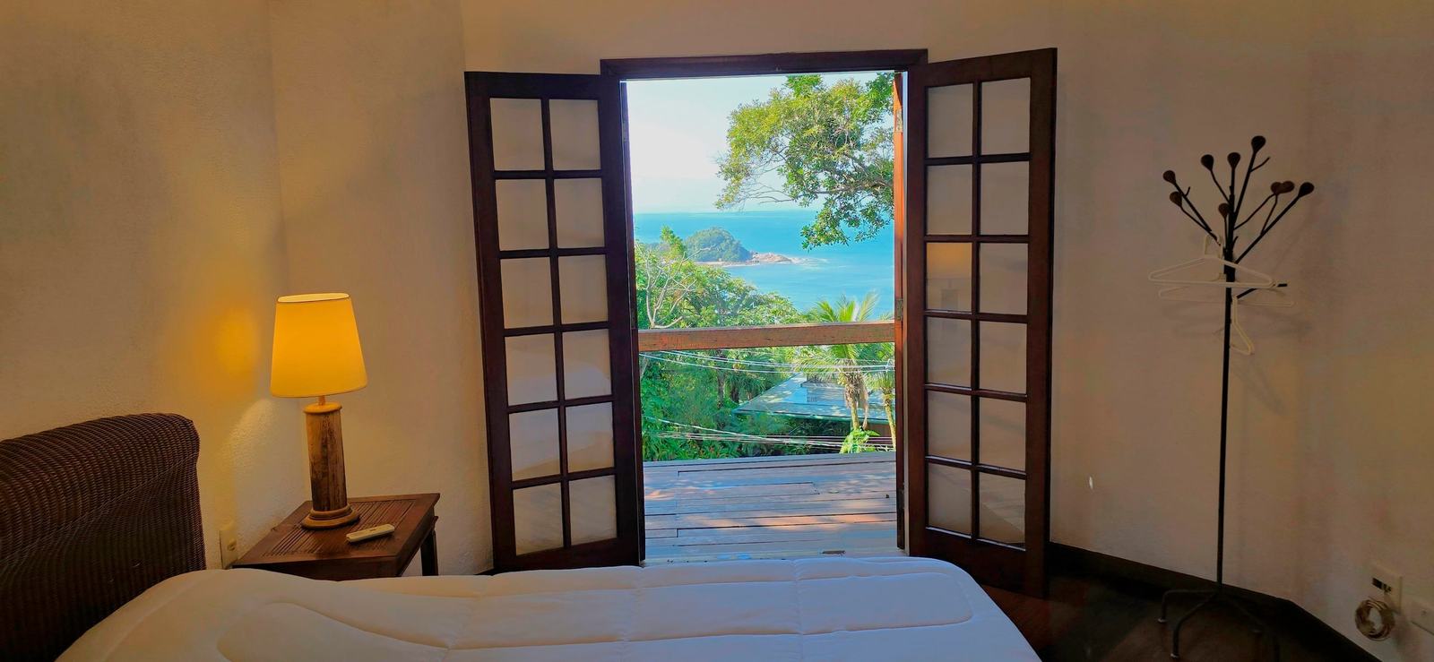 Suíte 5 — São Pedro, Guarujá, à venda e para locação, Casa