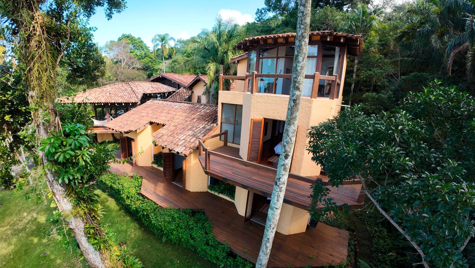 Vista aérea 6 — São Pedro, Guarujá, à venda e para locação, Casa