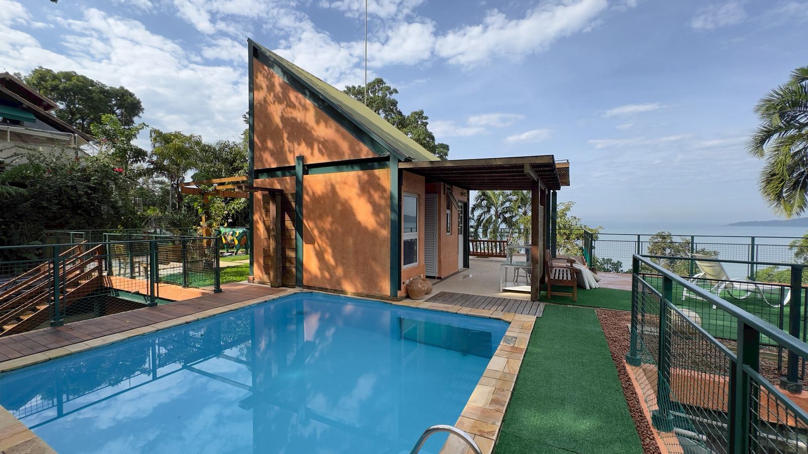 Área externa 19 — Iporanga, Guarujá, à venda e para locação, Casa