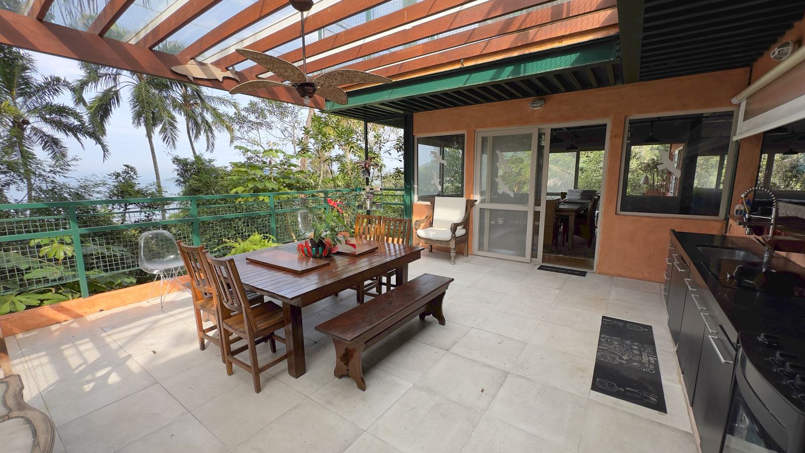 Área externa 8 — Iporanga, Guarujá, à venda e para locação, Casa