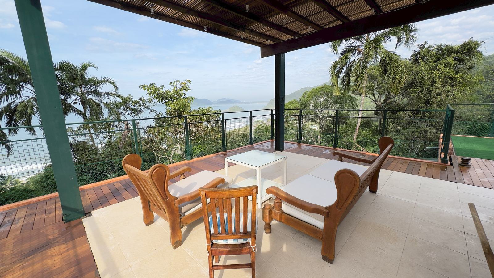Área externa 18 — Iporanga, Guarujá, à venda e para locação, Casa