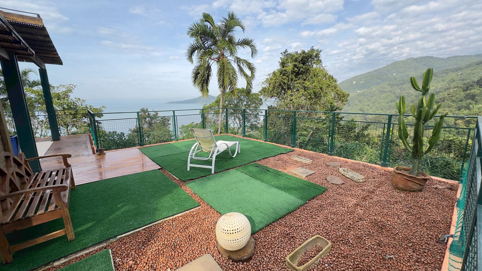 Área externa 14 — Iporanga, Guarujá, à venda e para locação, Casa