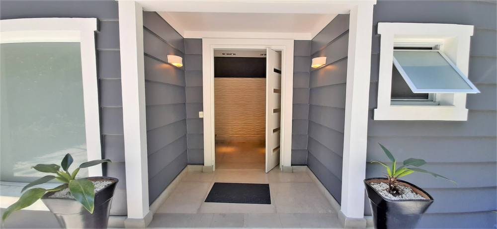 Casa no Condomínio São Pedro Guarujá — Villa 155