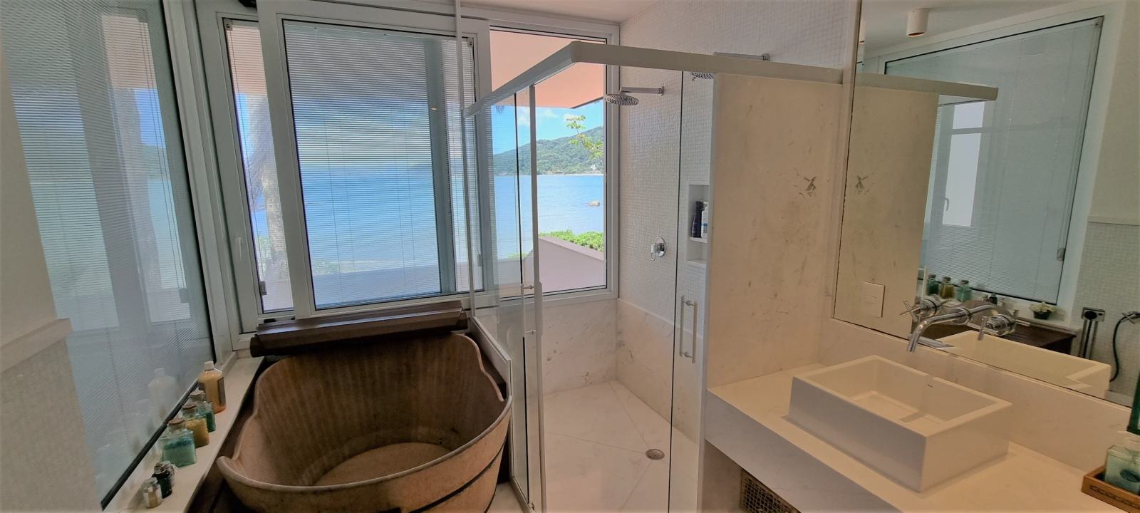 Suíte 18 — Iporanga, Guarujá, à venda, Casa