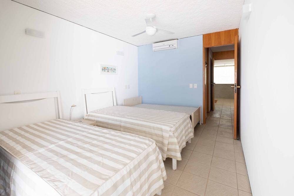 Casa no Condomínio Taguaíba Guarujá — Villa 392