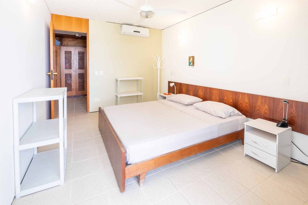 Casa no Condomínio Taguaíba Guarujá — Villa 392