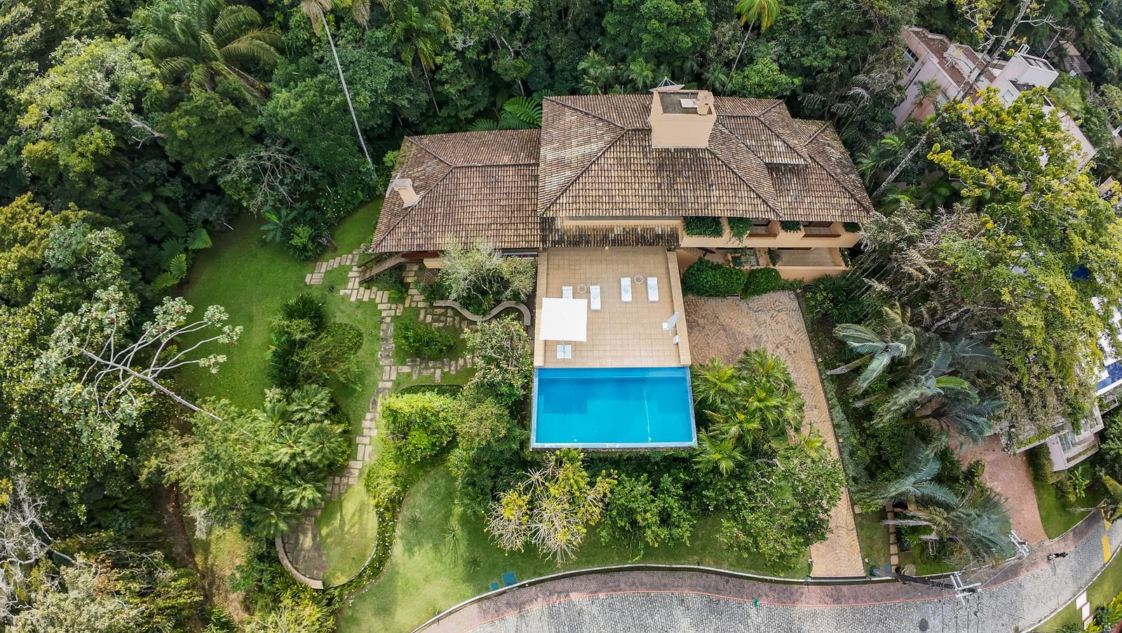 Vista aérea 6 — São Pedro, Guarujá, à venda e para locação, Casa