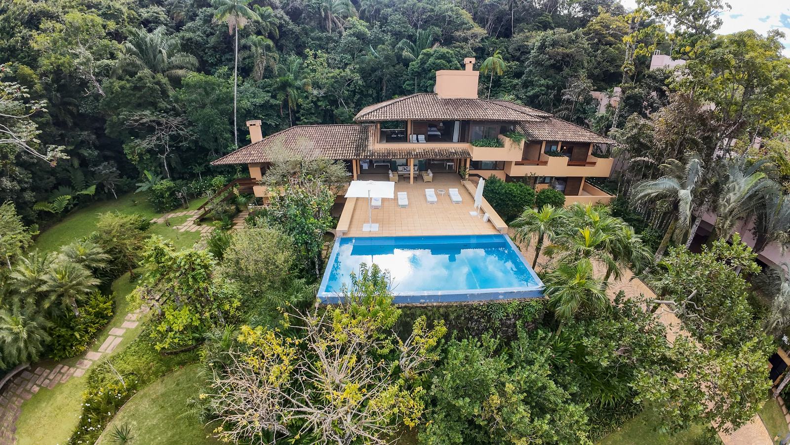 Vista aérea 7 — São Pedro, Guarujá, à venda e para locação, Casa
