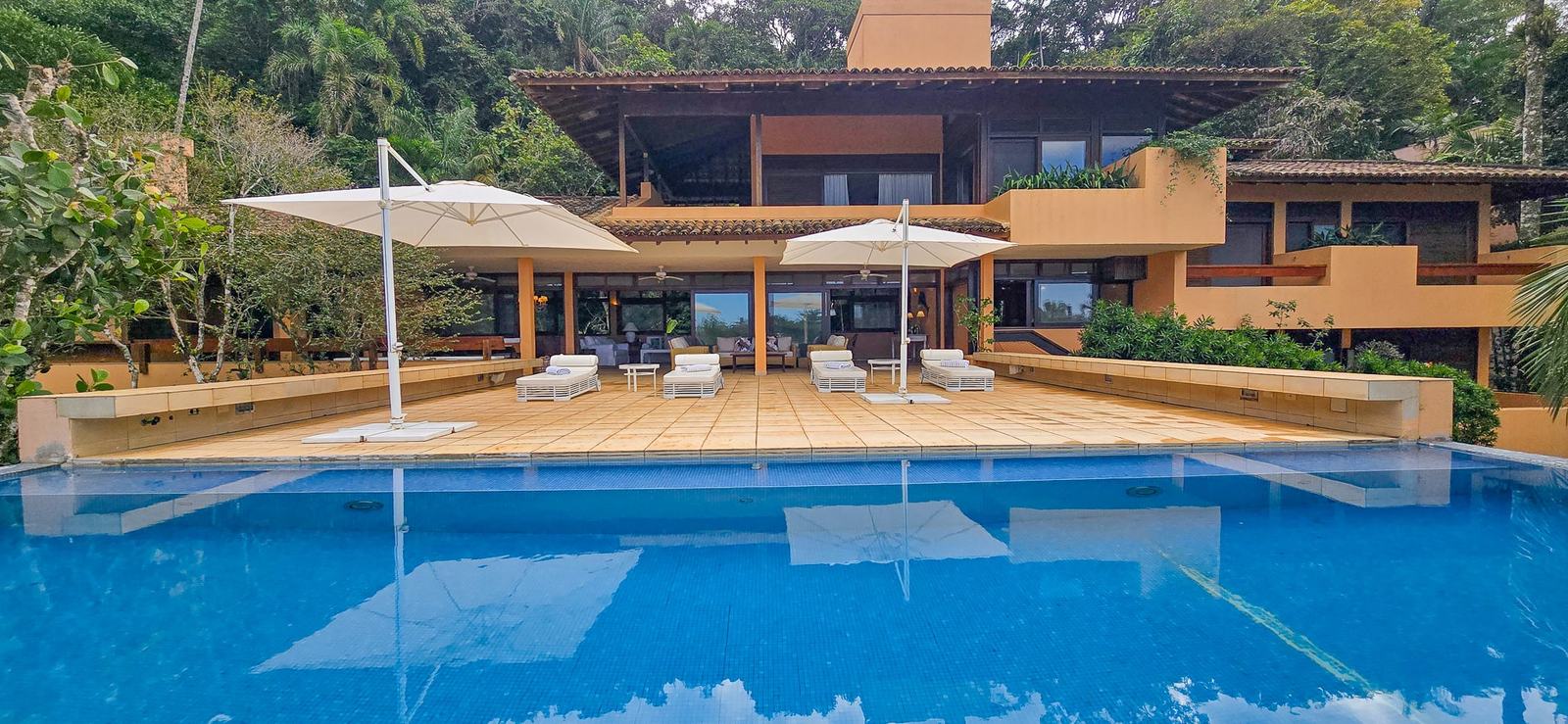 Área externa 11 — São Pedro, Guarujá, à venda e para locação, Casa