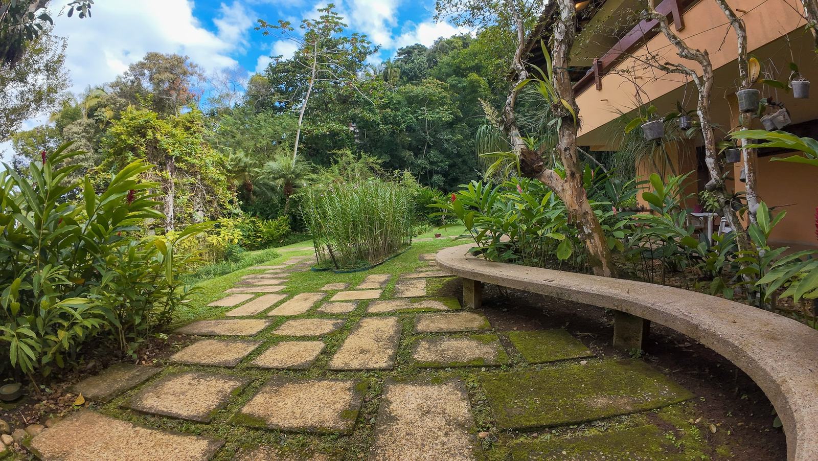 Área externa 4 — São Pedro, Guarujá, à venda e para locação, Casa