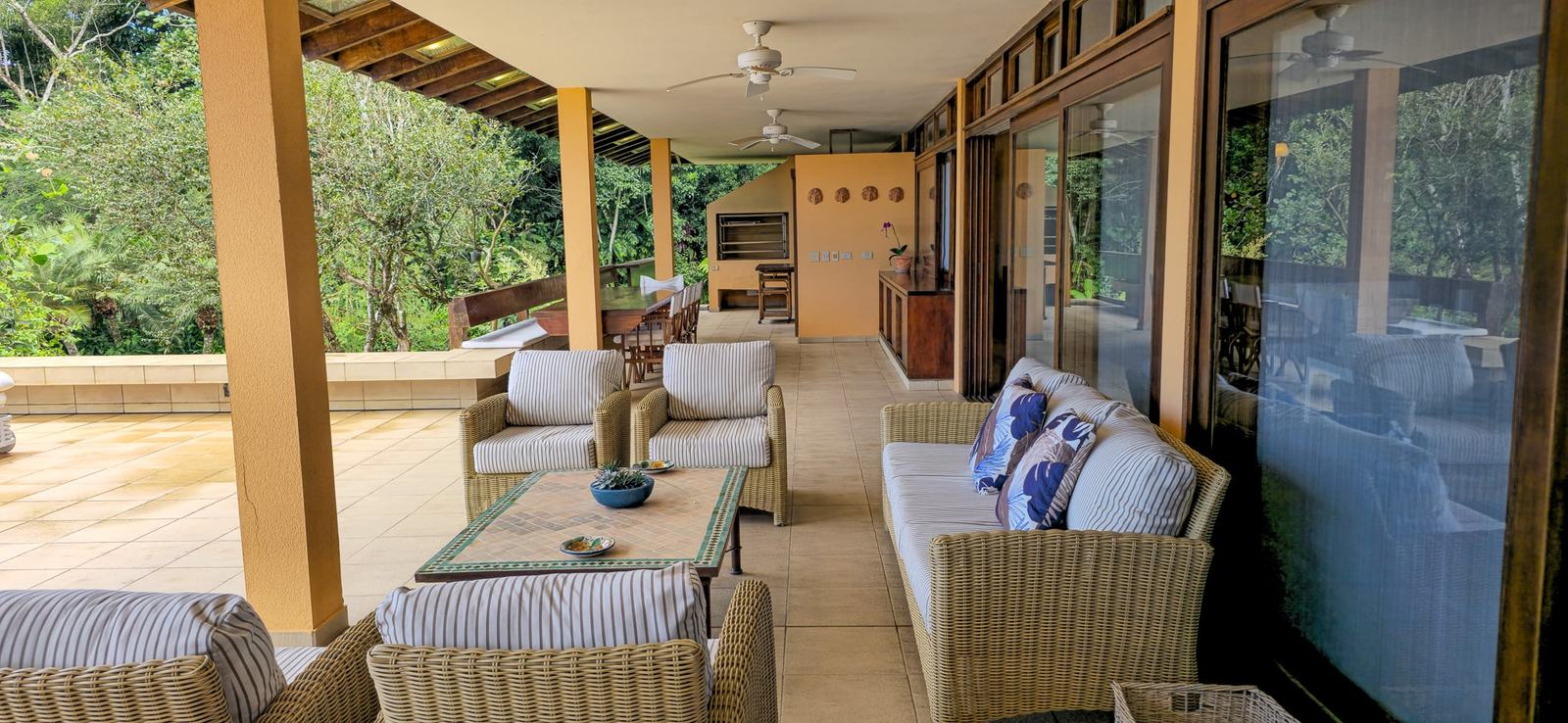 Área externa 20 — São Pedro, Guarujá, à venda e para locação, Casa