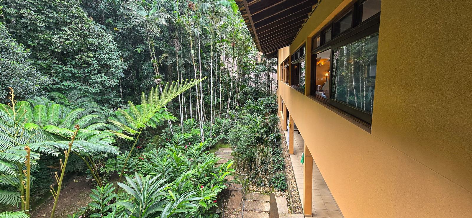 Área externa 21 — São Pedro, Guarujá, à venda e para locação, Casa