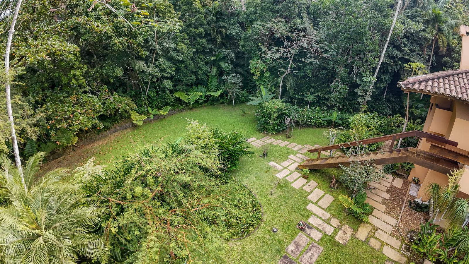 Área externa 23 — São Pedro, Guarujá, à venda e para locação, Casa