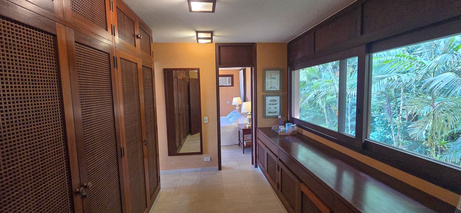Suíte 13 — São Pedro, Guarujá, à venda e para locação, Casa