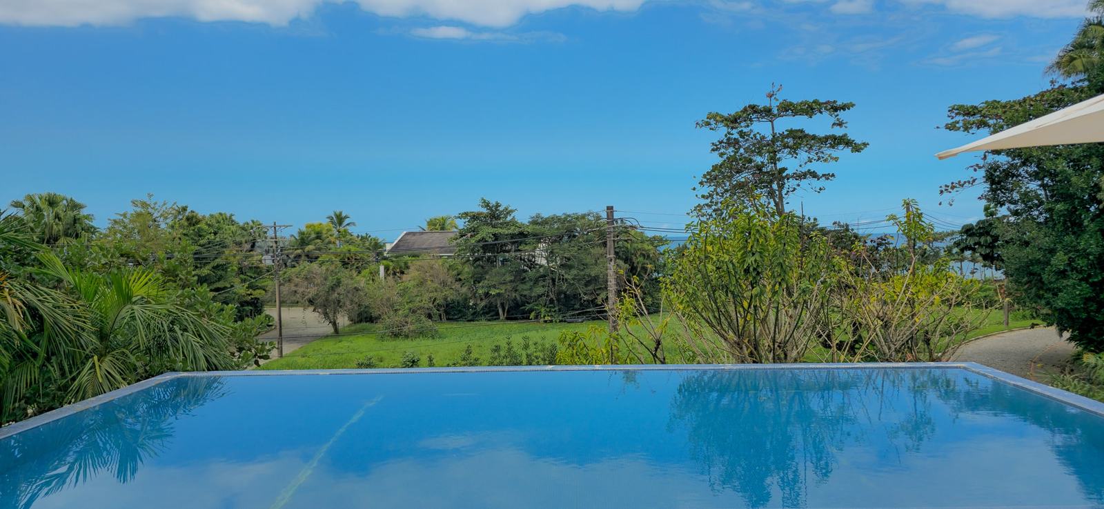 Área externa 13 — São Pedro, Guarujá, à venda e para locação, Casa
