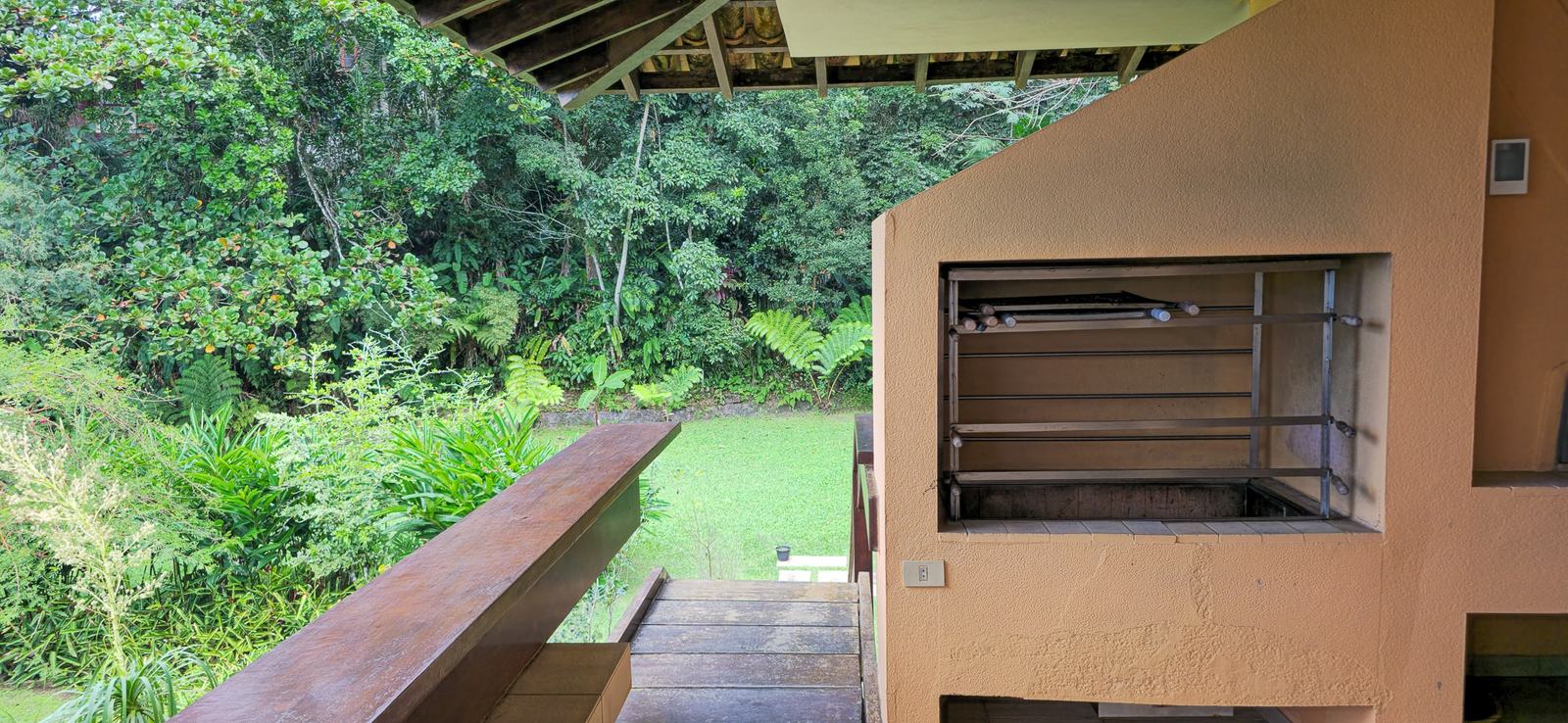 Área externa 8 — São Pedro, Guarujá, à venda e para locação, Casa
