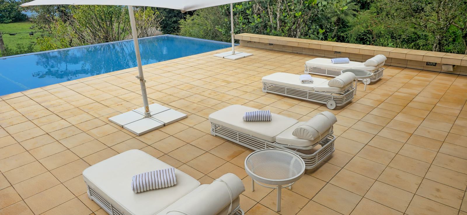 Área externa 14 — São Pedro, Guarujá, à venda e para locação, Casa