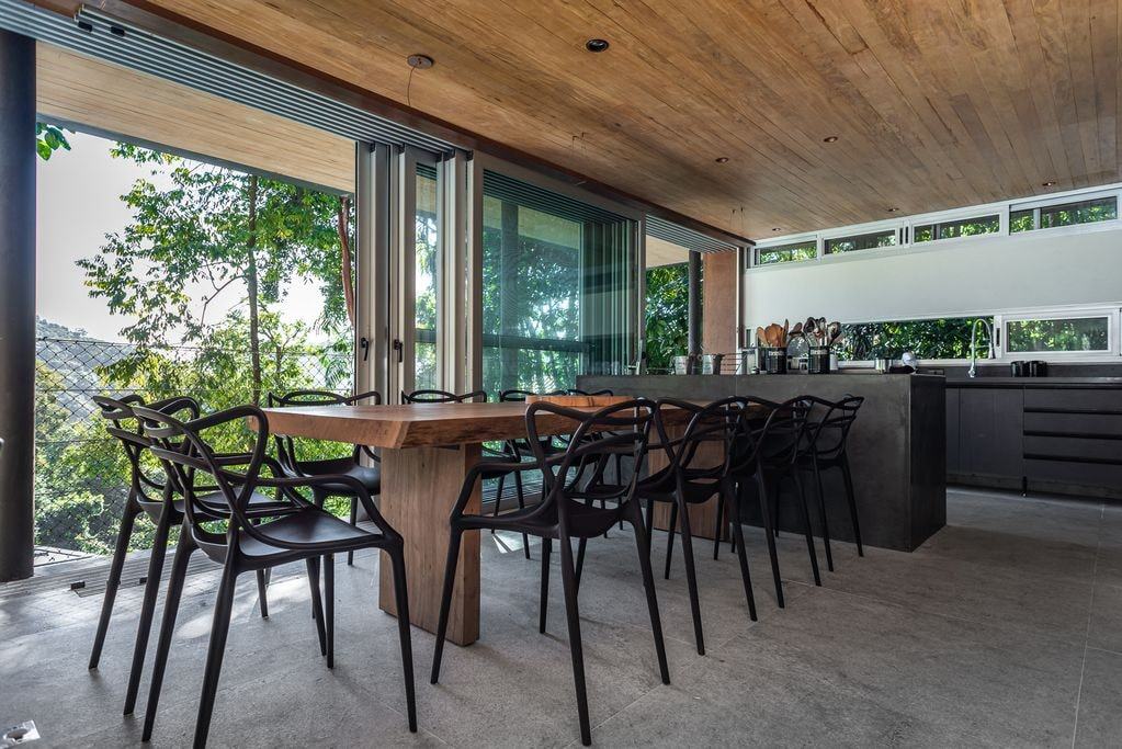 Ambiente interno 2 — São Pedro, Guarujá, à venda e para locação, Casa