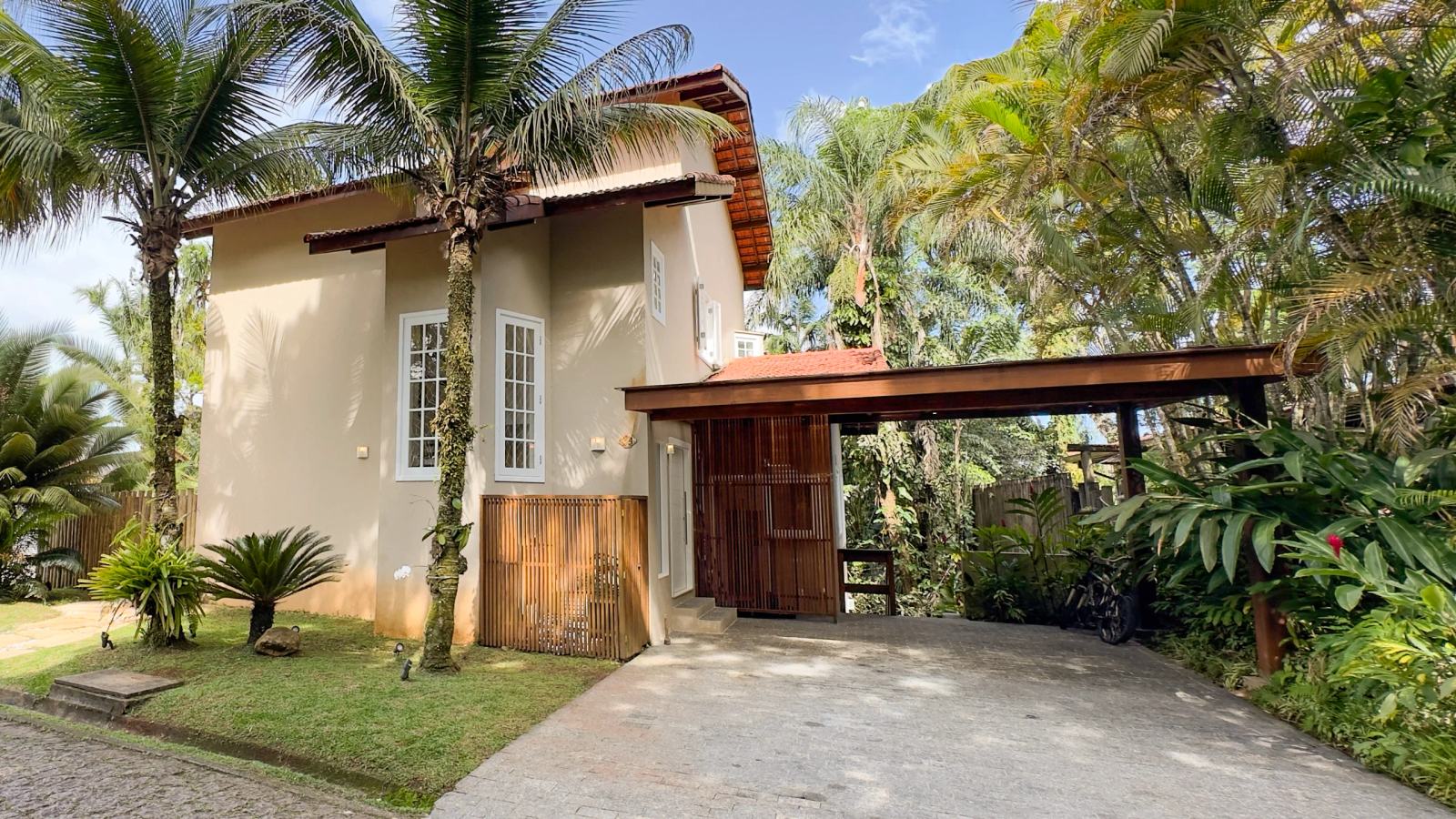 Fachada — Iporanga, Guarujá, à venda, Casa